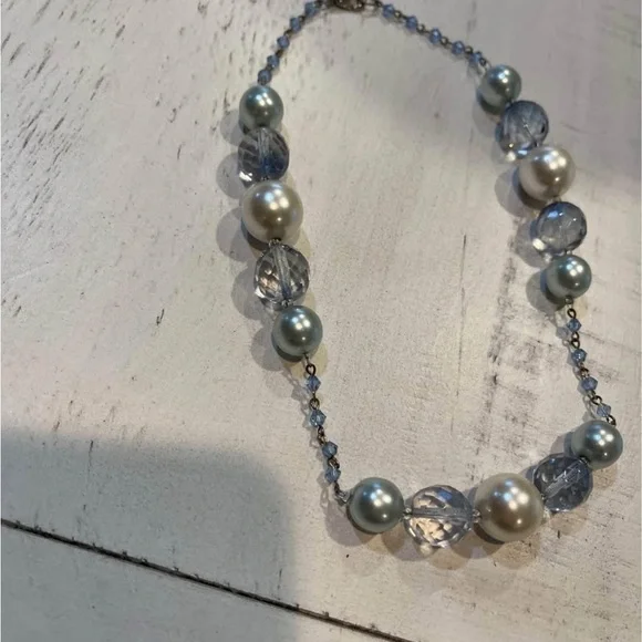 Elegant 4-Piece Boutique Pearl Style Jewelry 3-Necklaces along with 1- Bracelet - Picture 3 of 11